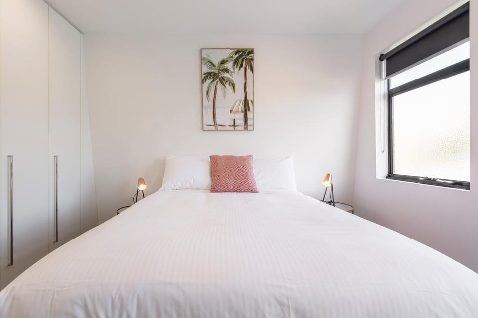 Bed, Bedroom, wardrobe