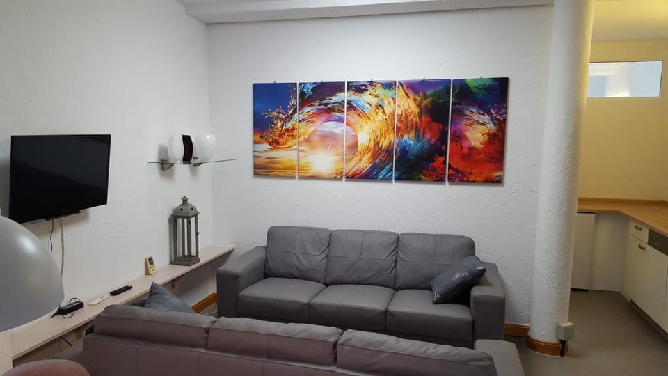 Photo of the whole room