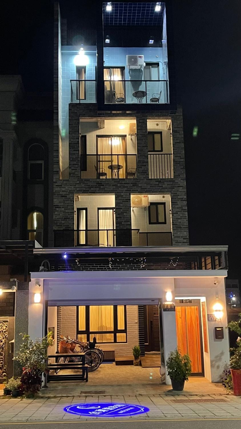 Property building, Night