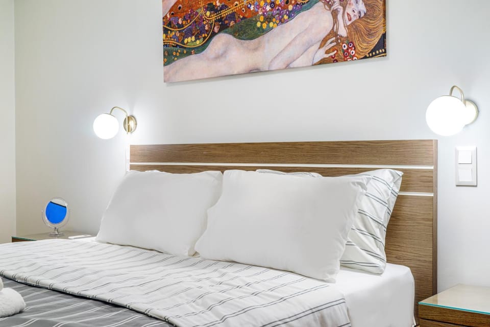 Bed, Decorative detail, Bedroom