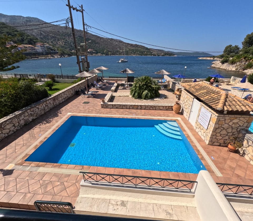 Pool view, Sea view