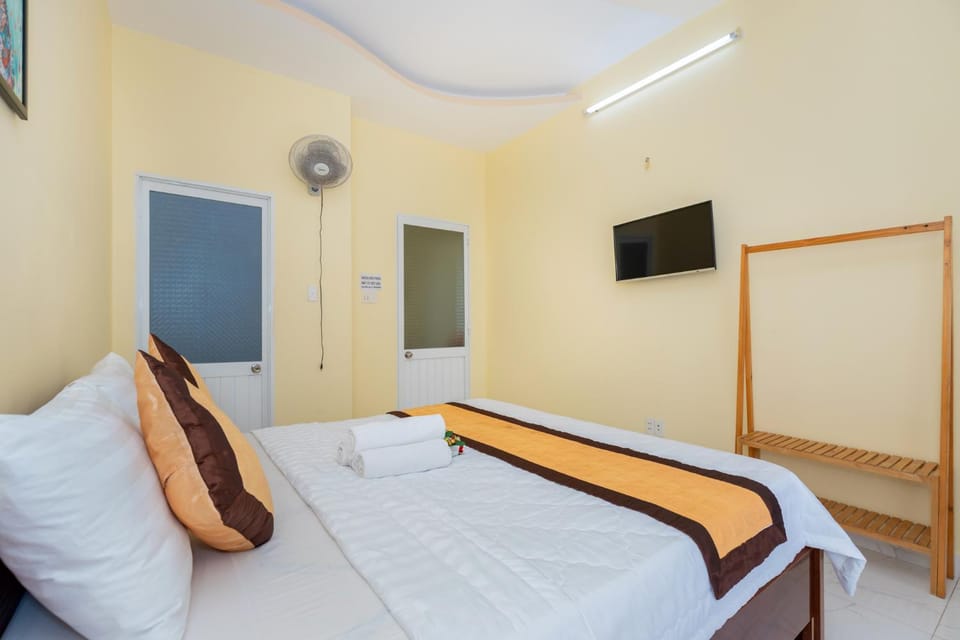 Nhà phố nguyên căn Free Bida & Loa karaoke - 4 phòng ngủ - 30 Võ Thị Sáu - Bãi sau Villa in Vung Tau