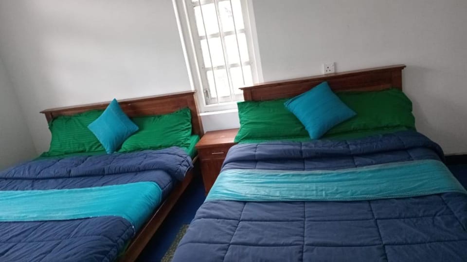 Frosty Heaven Guest House Bed and Breakfast in Nuwara Eliya