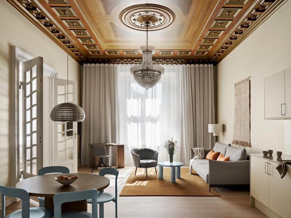 Living room, Seating area, Dining area