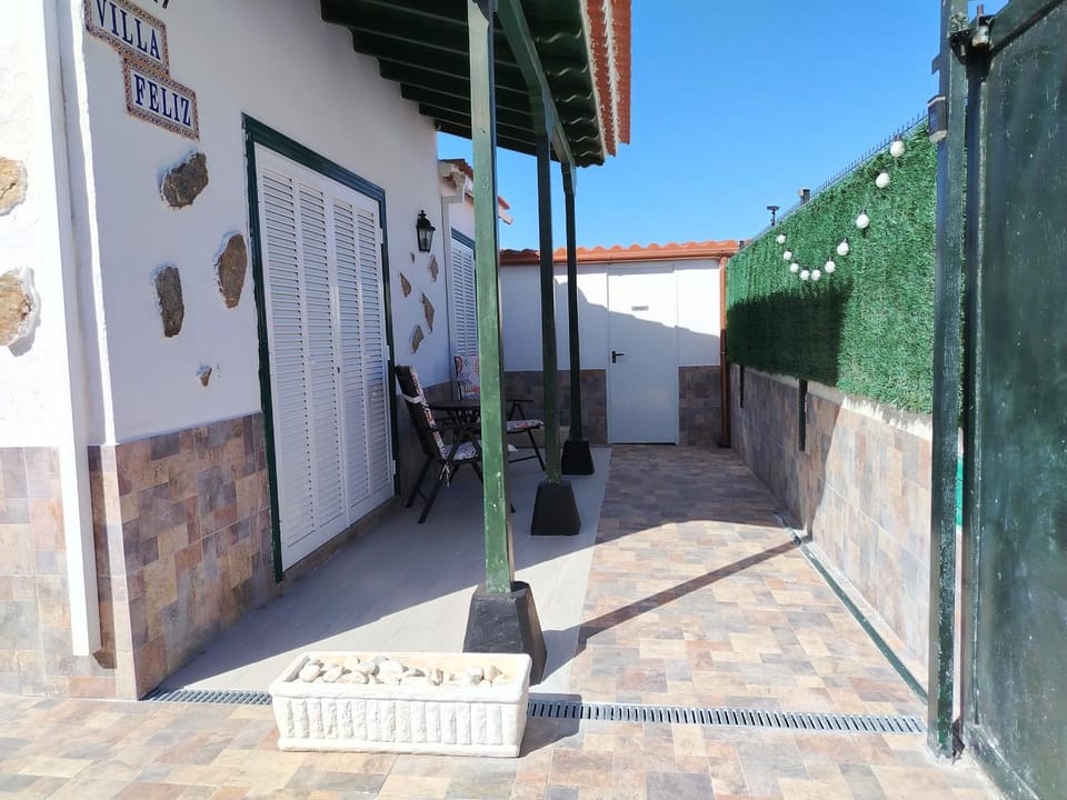 Villa Feliz House in Abona