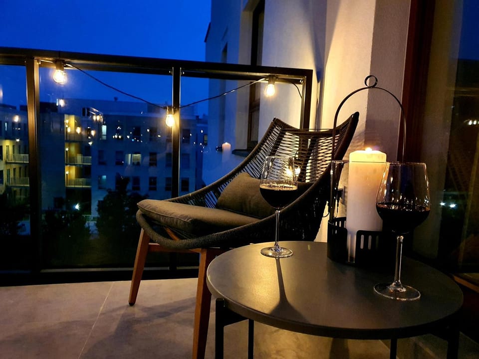 Night, Balcony/Terrace