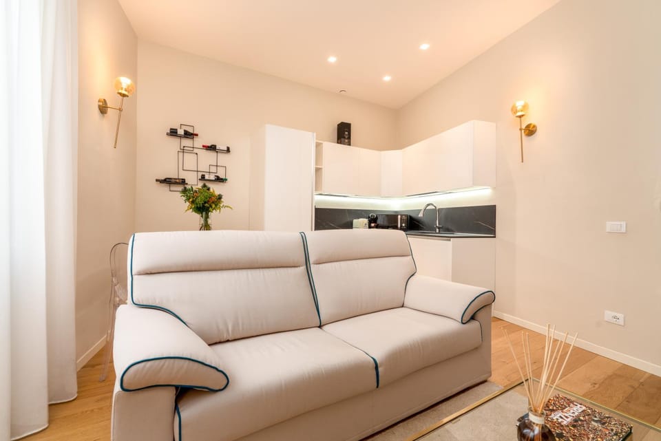 Kitchen or kitchenette, Living room, Seating area