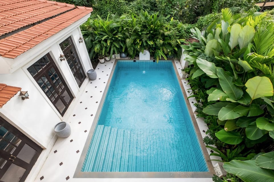 Property building, Swimming pool