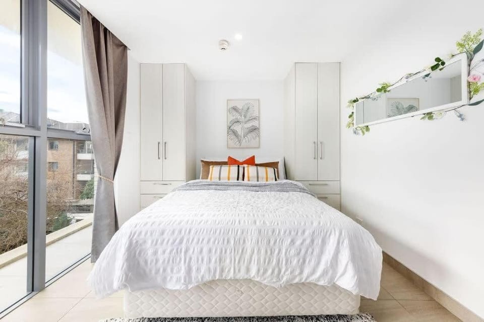 Comfy & Cozy Beach Studio 5min walk to Bondi Beach Apartment in Sydney