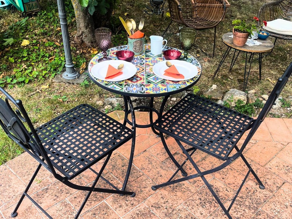 Garden, Dining area, Garden view, Breakfast, Lunch