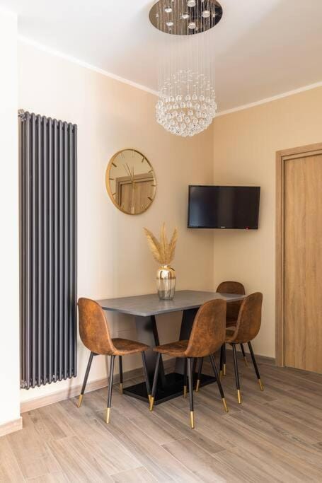 TV and multimedia, Dining area
