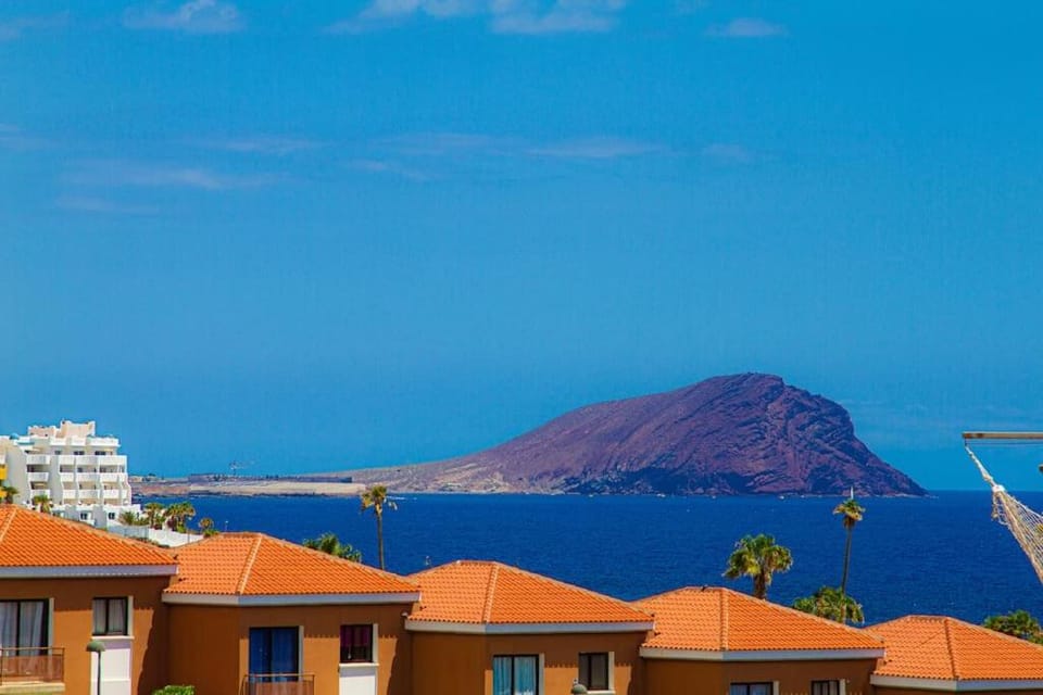 Nearby landmark, Day, Natural landscape, Mountain view, Sea view