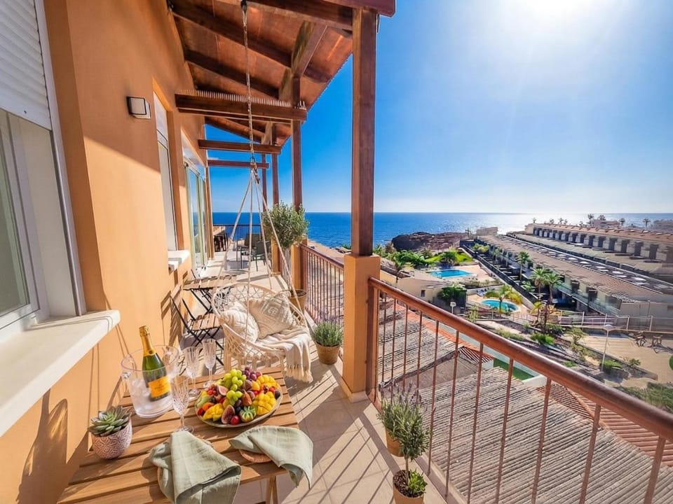Sunset Dream Penthouse Apartment in Abona