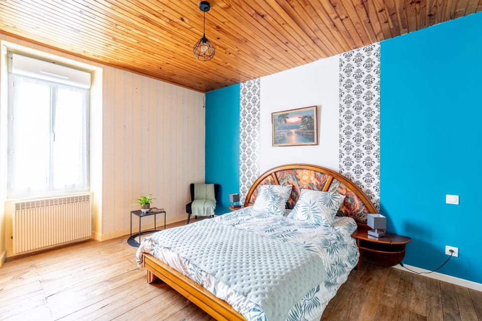 Living room, Bedroom