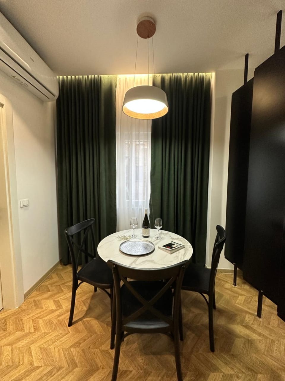 DeLux Suite 101 Apartment in Tirana