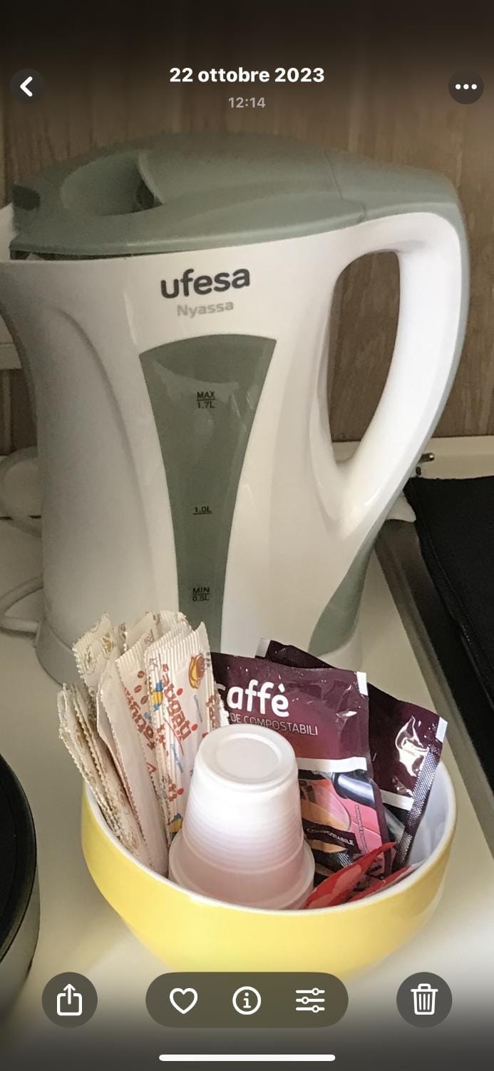 Coffee/tea facilities