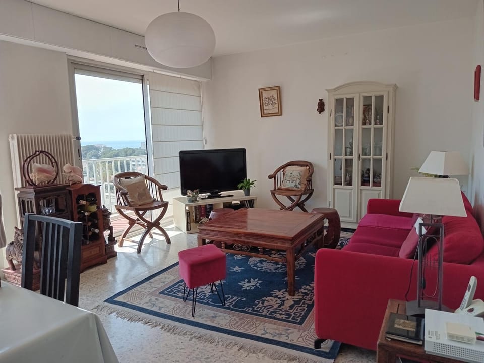 LES ISLES Panoramic Sea View Apartment in Marseille