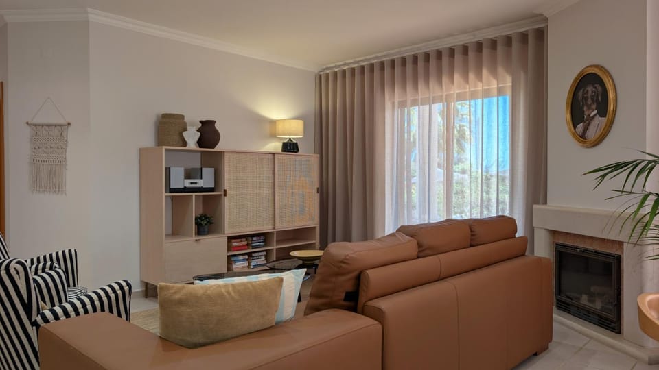 Communal lounge/ TV room, Living room, furniture