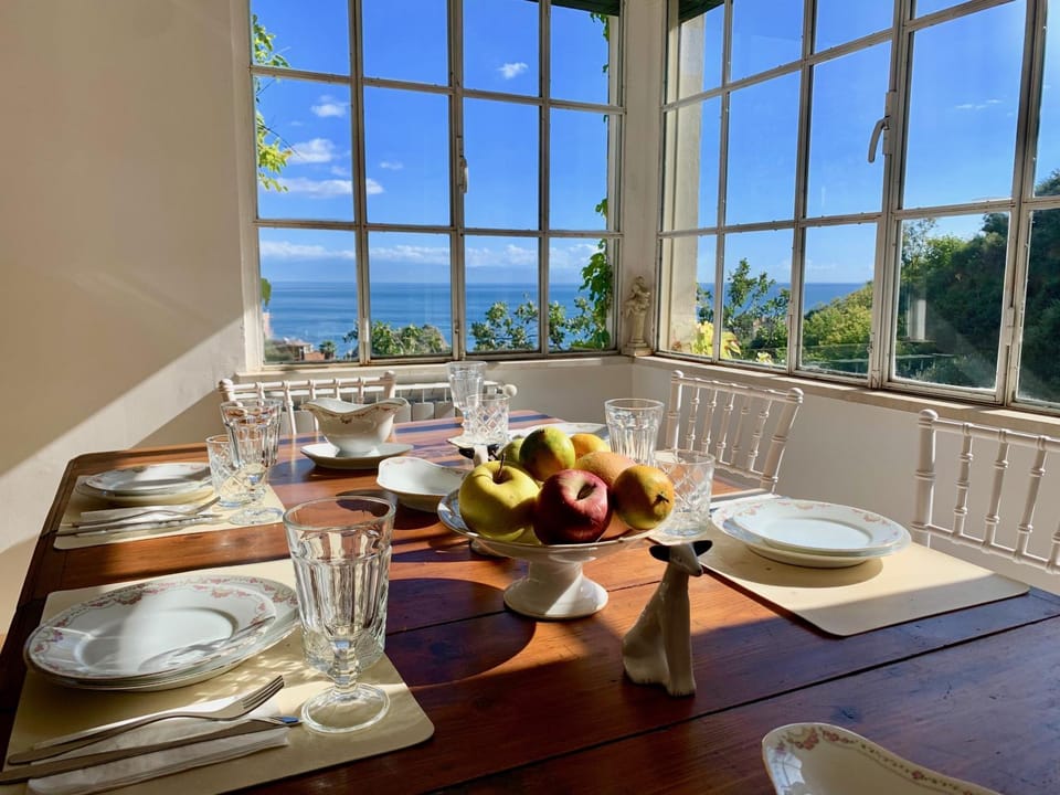 Dining area, Sea view