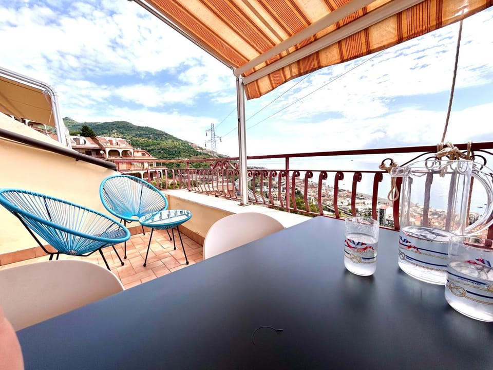 La Terrazza di Andrea Apartment in Letojanni