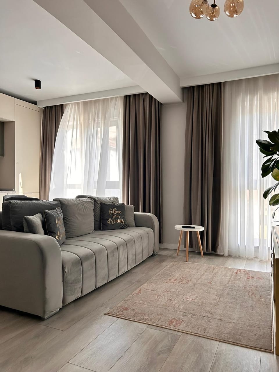 Elegance Apartment in Bucharest