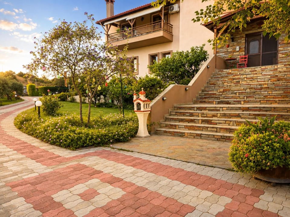 Property building, Garden