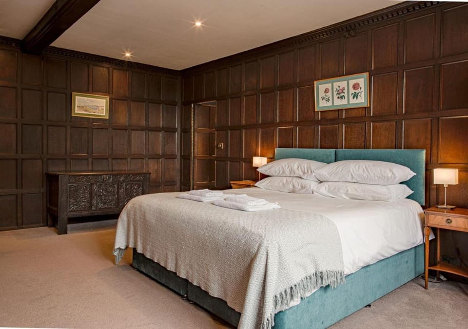 Severn End - 15th Century Manor House! House in Wychavon District
