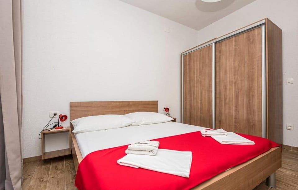 Apartmani Valentina Drvenik Apartment in Dubrovnik-Neretva County