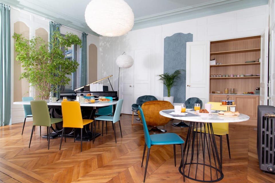 Dining area, Breakfast