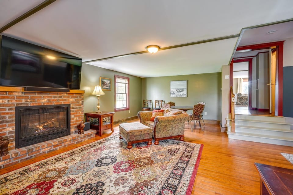 Buskirk Vacation Rental w/ Deck & Putting Green! House in Capital District, NY, USA