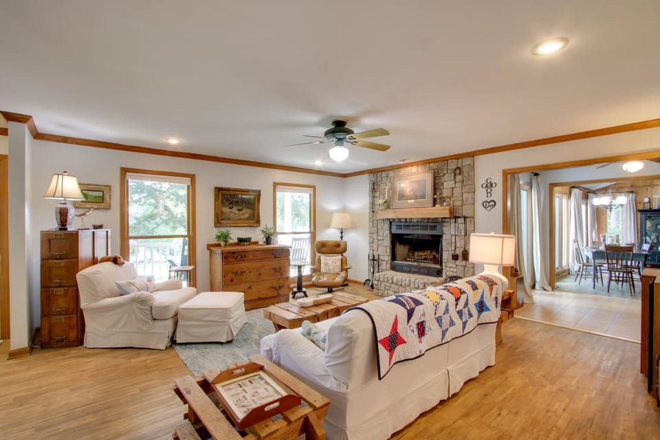Waterfront Home Near Wilson Lake w/ Covered Porch! House in Alabama