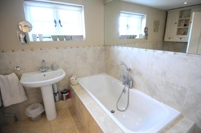 Blackbrook House Bed and Breakfast in Dorking