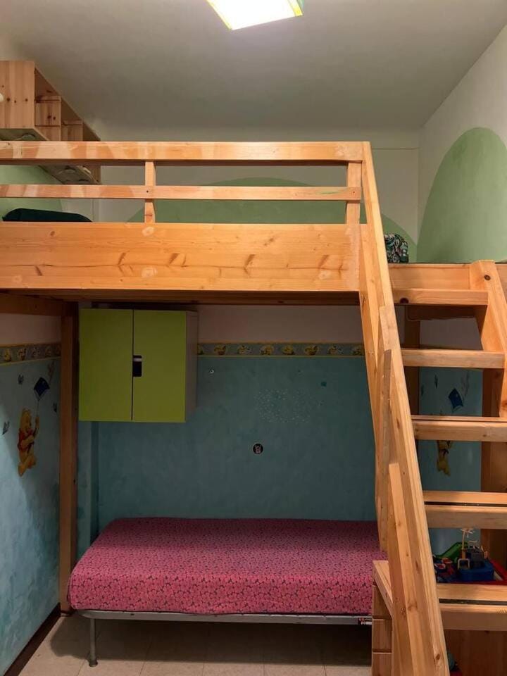 bunk bed