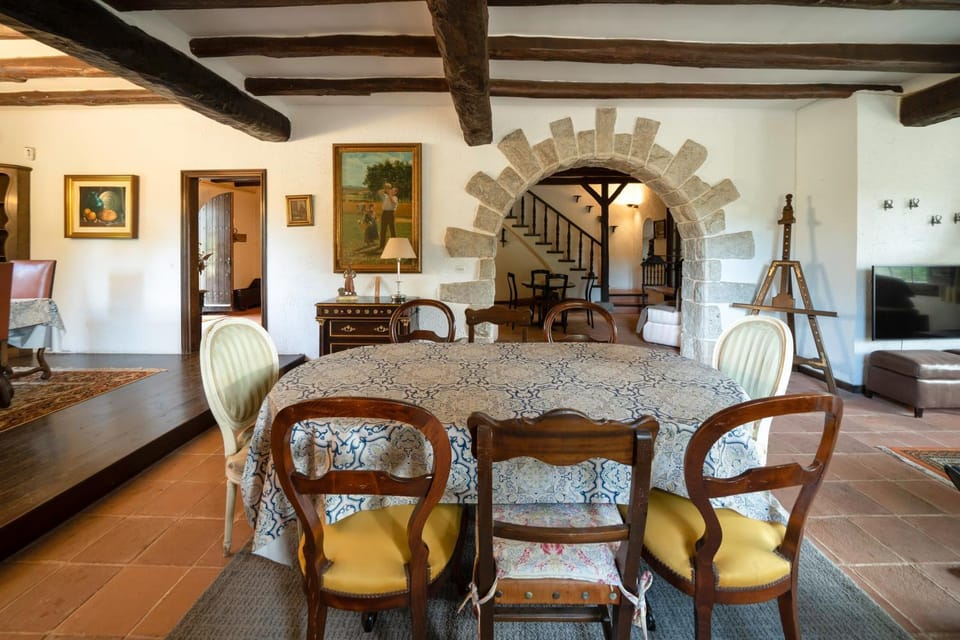 Property building, Living room