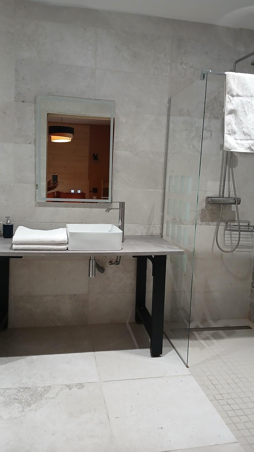 Shower, Bathroom