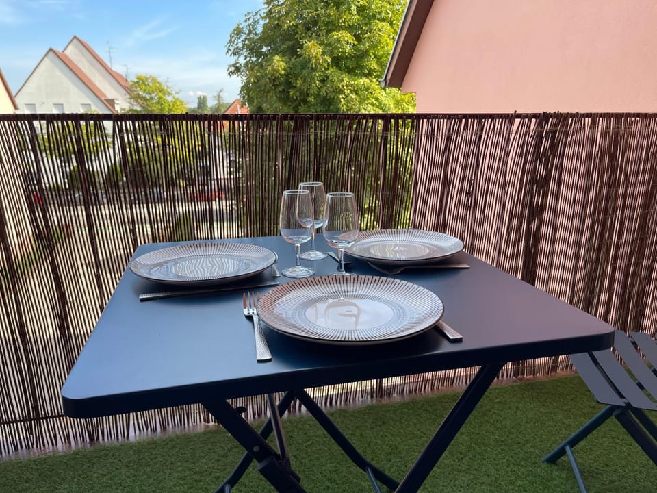 Day, View (from property/room), Balcony/Terrace, Dining area