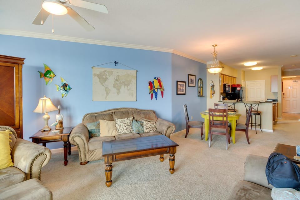 Beachfront Gulfport Vacation Rental w/ Balcony! House in Gulfport