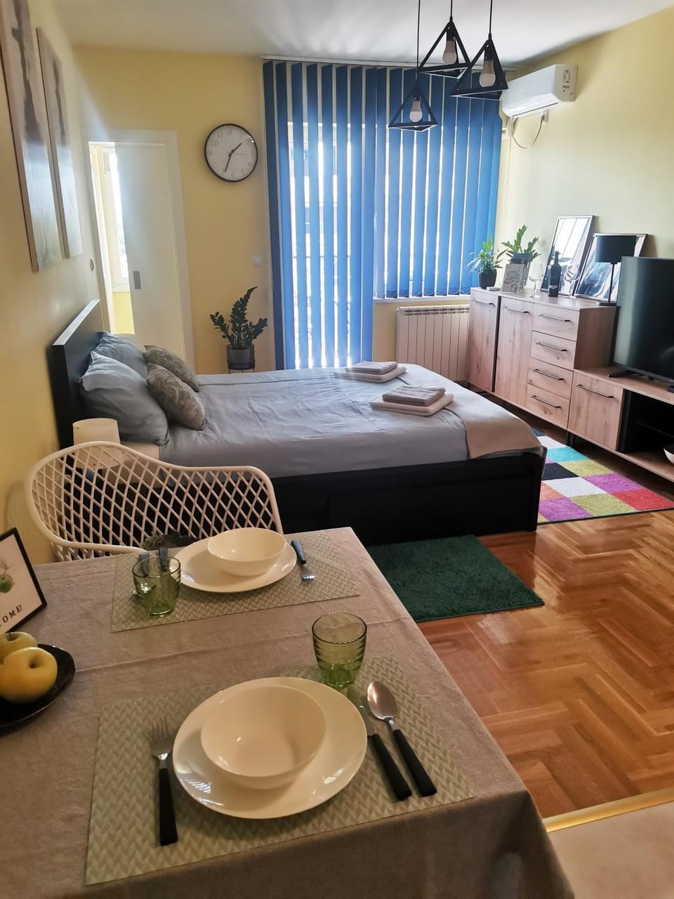 Living room, Dining area, Bedroom