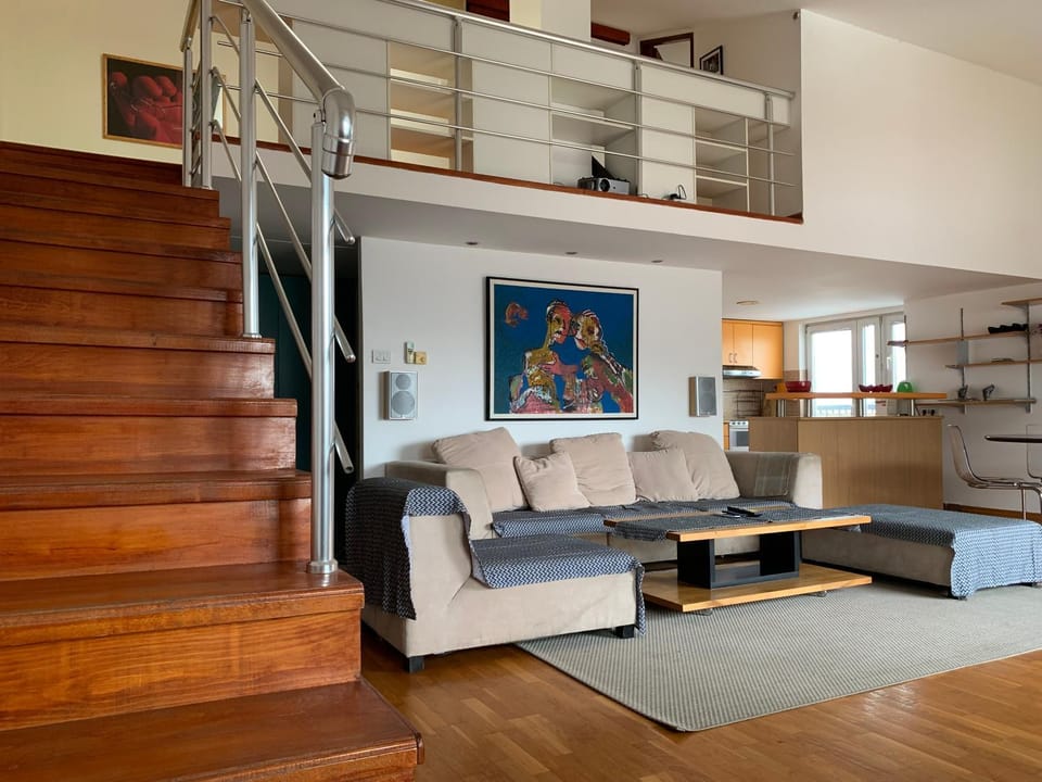 Communal lounge/ TV room, Living room, Seating area