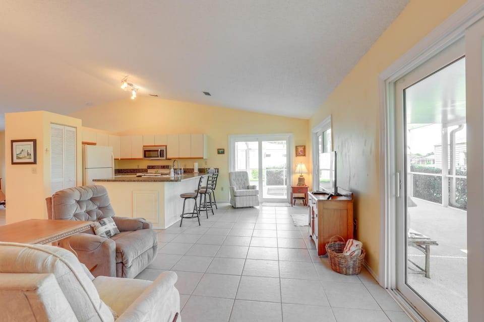 Charming St Lucie River Retreat w/ Pool & Dock! House in Port Saint Lucie