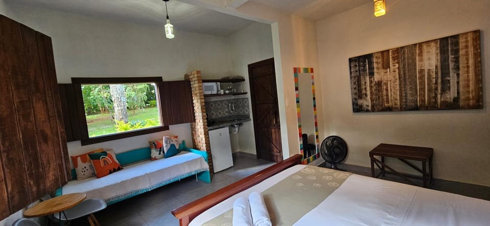 Bed, Kitchen or kitchenette, Photo of the whole room, Bedroom, microwave, minibar