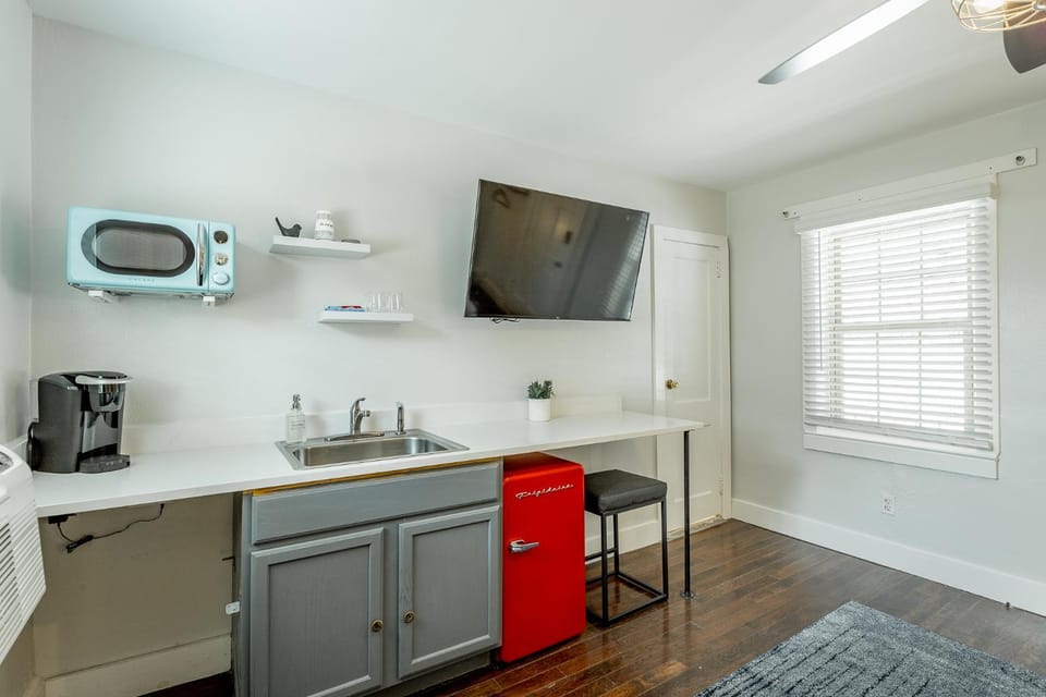 06 The Mollino Room - A PMI Scenic City Vacation Rental Hotel in Chattanooga