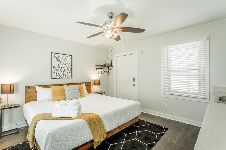07 The Gio Room - A PMI Scenic City Vacation Rental Hotel in Chattanooga