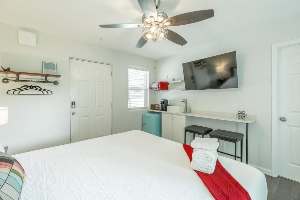 11 The Charlotte Room - A PMI Scenic City Vacation Rental Hotel in Chattanooga