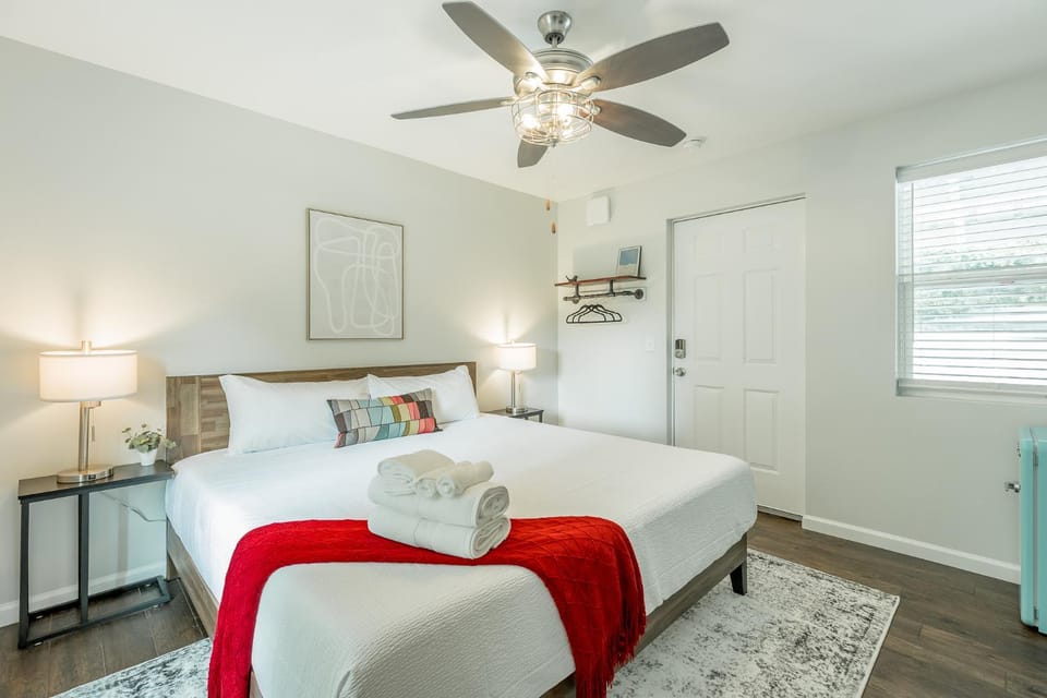 11 The Charlotte Room - A PMI Scenic City Vacation Rental Hotel in Chattanooga