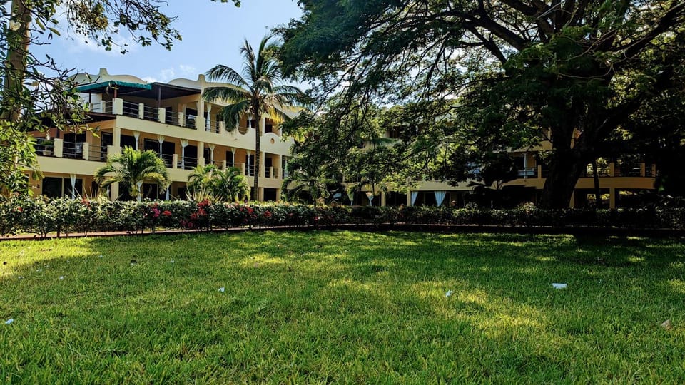 Property building, Garden