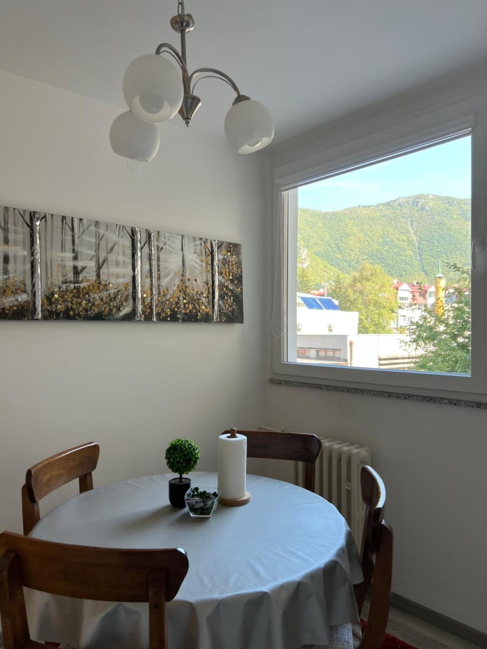 Dining area, Mountain view
