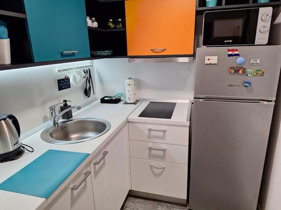 New Studio Apartment Emmy with free street parking Apartment in City of Zagreb