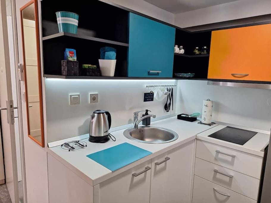 New Studio Apartment Emmy with free street parking Apartment in City of Zagreb