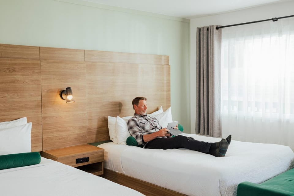 Bed, People
